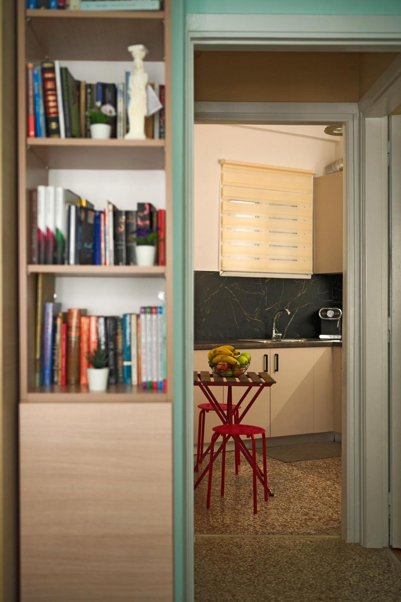 Venias Two-Bedroom Apartment Kallimarmaro And Zappeio Area Athens Exterior photo